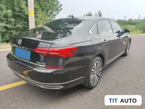 2019 Volvo V40 7