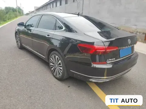 2019 Volvo V40 8