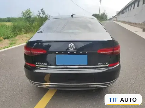 2019 Volvo V40 9