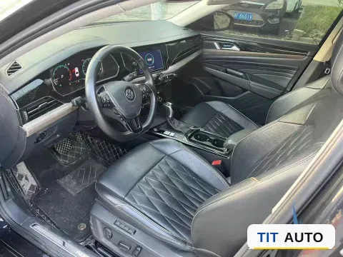 2019 Volvo V40 5
