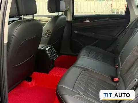 2019 Volvo V40 4