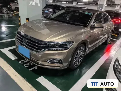 2019 Volvo V40