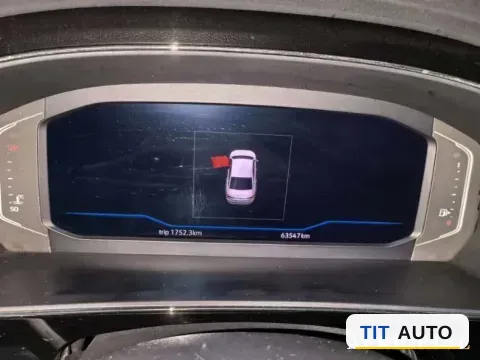 2019 Volvo V40 6
