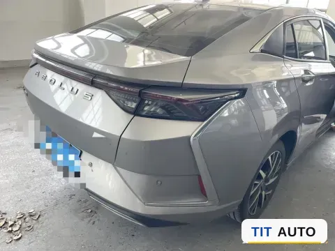 2020 DongFeng Aeolus YiXuan 5