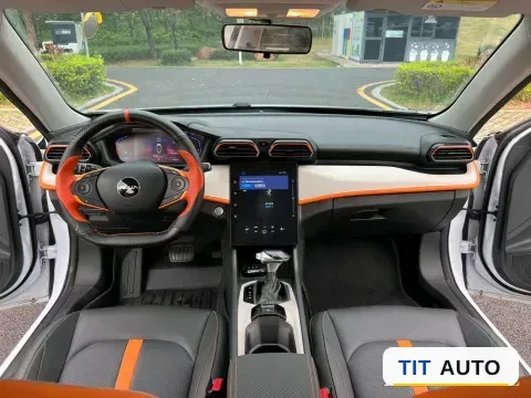 2023 DongFeng Aeolus YiXuan 9