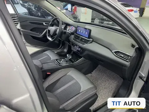 2021 DongFeng Aeolus YiXuan 8
