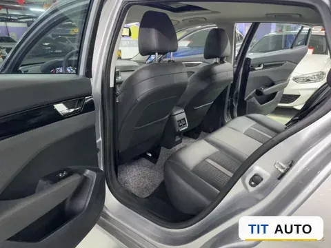 2021 DongFeng Aeolus YiXuan 9