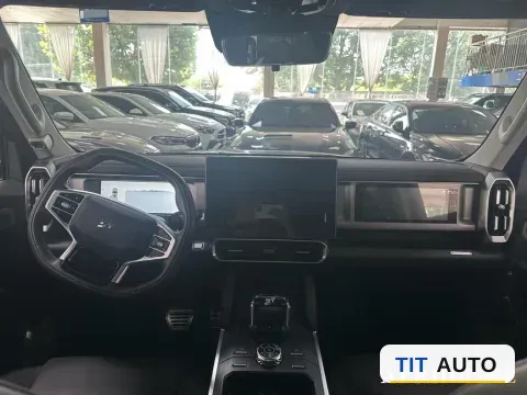 2025 Jetour ShanHai TravellerC-DM 4