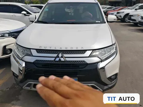 2019 Mitsubishi Outlander 2
