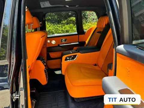 2018 Rolls-Royce Cullinan 12