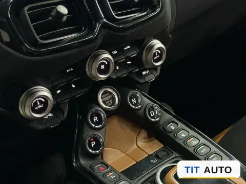 2018 Aston Martin V8 Vantage 16