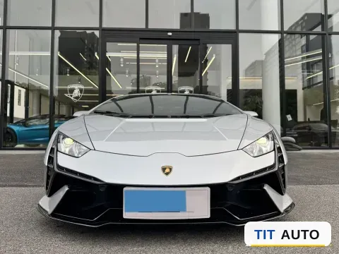 2023 Lamborghini Huracán 2