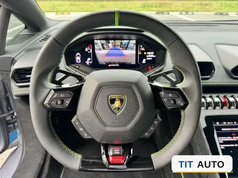 2023 Lamborghini Huracán 7