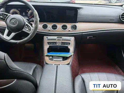 2019 Jaguar F-PACE 4