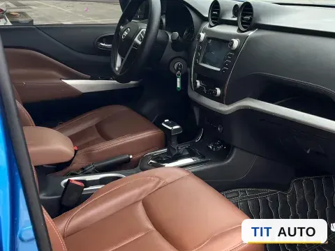 2020 Dongfeng RuiQi 6 4