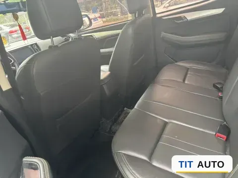 2024 Isuzu RE-MAX Jim 3