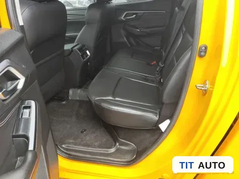 2021 Isuzu D-MAX 4