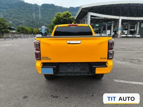 2021 Isuzu D-MAX 7