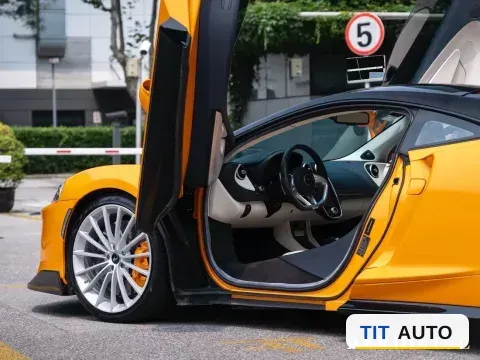 2023 McLaren GT 4