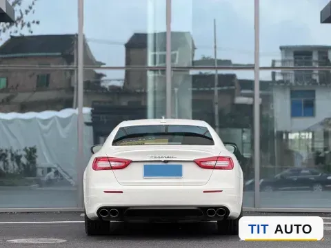 2018 Maserati Quattroporte 4