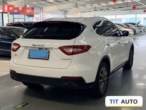2019 Maserati Levante 9
