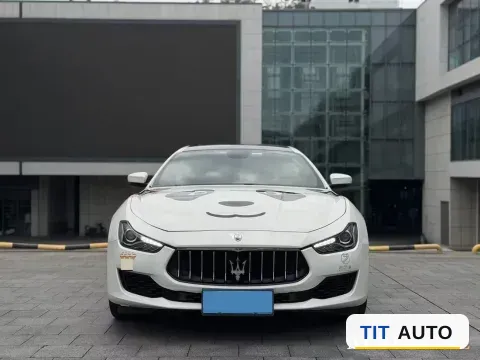 2019 Maserati Ghibli 2
