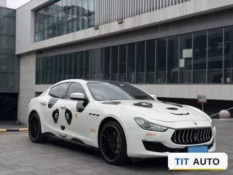 2019 Maserati Ghibli 3