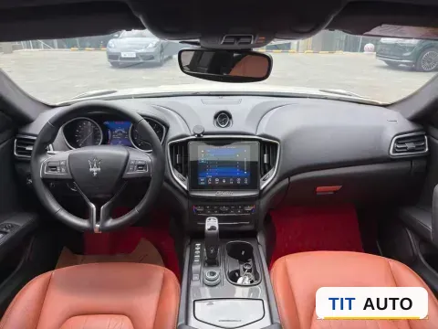 2019 Maserati Ghibli 6