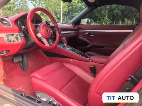 2022 Porsche 718 2