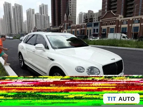 2024 Bentley Bentayga 3