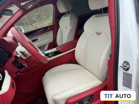 2024 Bentley Bentayga 6