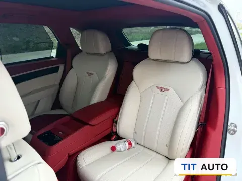 2024 Bentley Bentayga 8