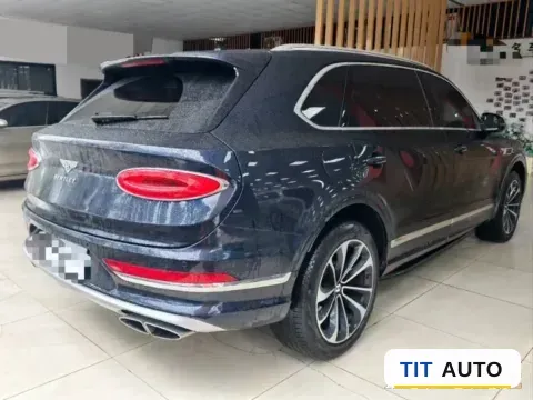 2023 Bentley Bentayga 9
