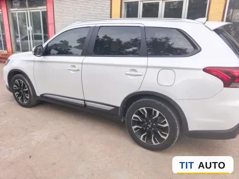 2019 Mitsubishi Outlander 3