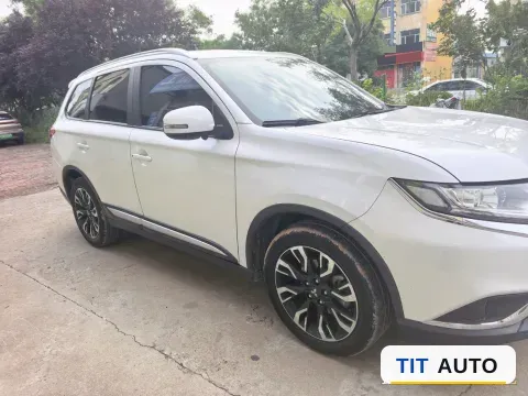 2019 Mitsubishi Outlander 6