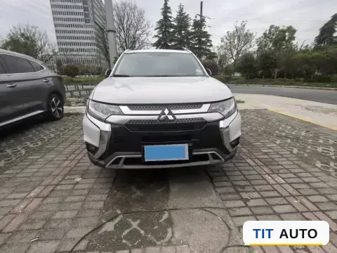 2019 Mitsubishi Outlander 3
