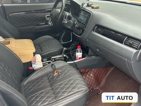 2021 Mitsubishi Outlander 3