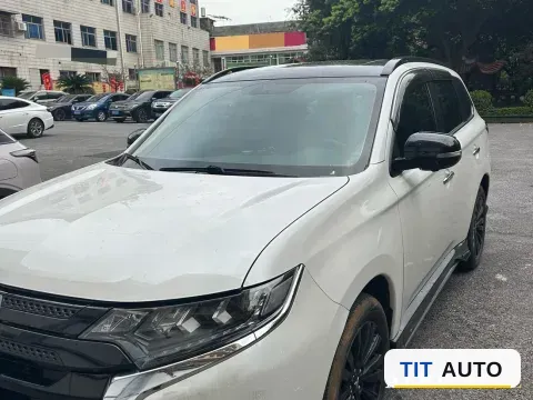 2021 Mitsubishi Outlander 10