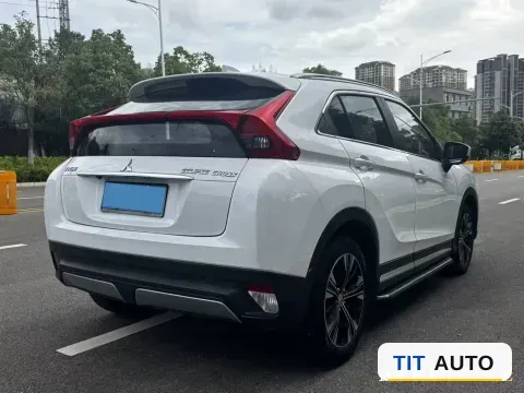 2018 Mitsubishi Eclipse Cross 8