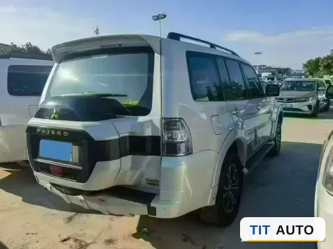 2018 Mitsubishi Pajero 6