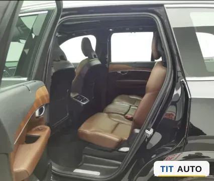 2023 Volvo XC90 6