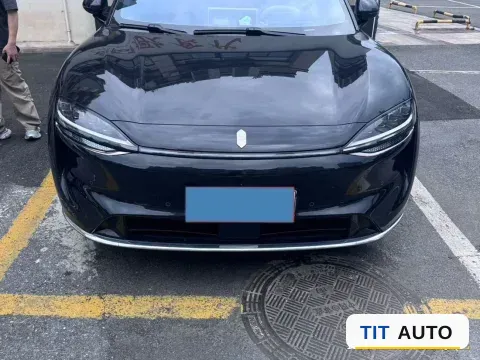 2026 Luxeed R7 2
