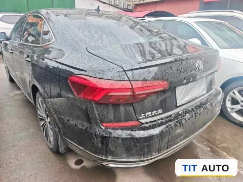 2019 Volvo V40 11