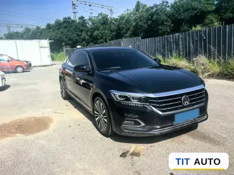 2019 Volvo V40 7
