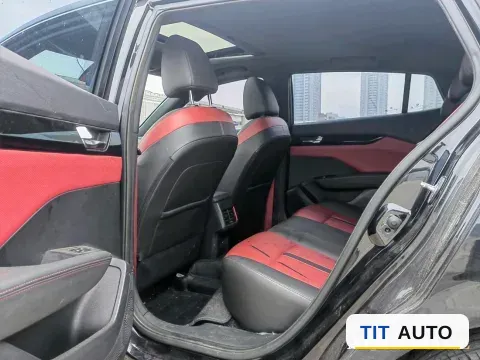 2022 DongFeng Aeolus YiXuan 5