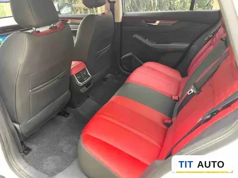 2021 DongFeng Aeolus YiXuan MAX 6