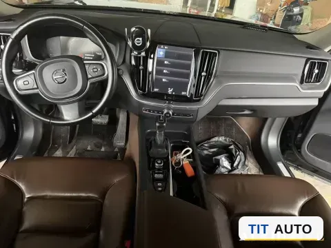 2020 Volvo XC60 3