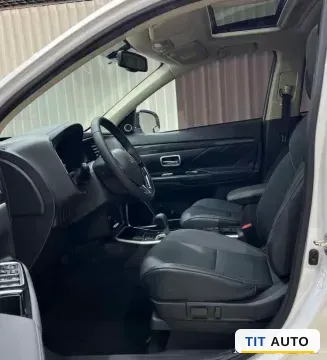 2019 Mitsubishi Outlander 5