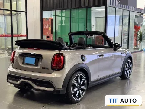 2023 MINI MINI 4