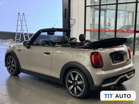 2023 MINI MINI 6